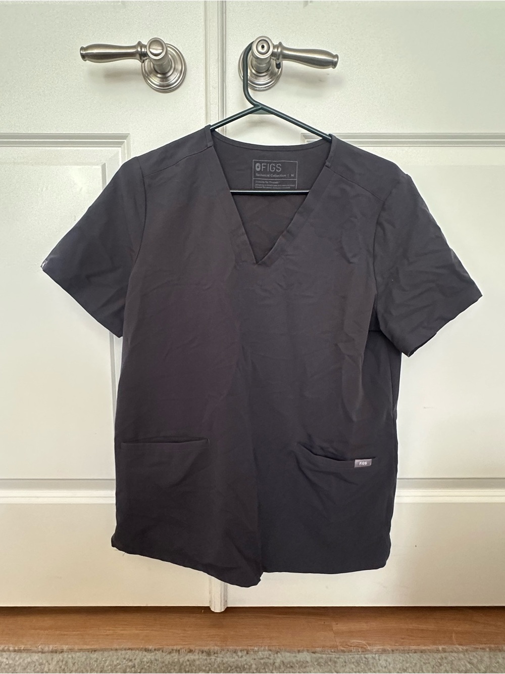 Figs Gray Scrub Top